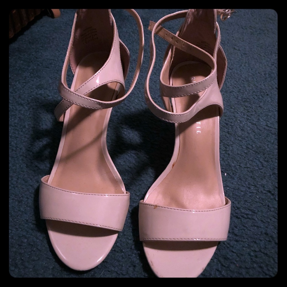 Kelly and Katie strappy heel women’s size 7